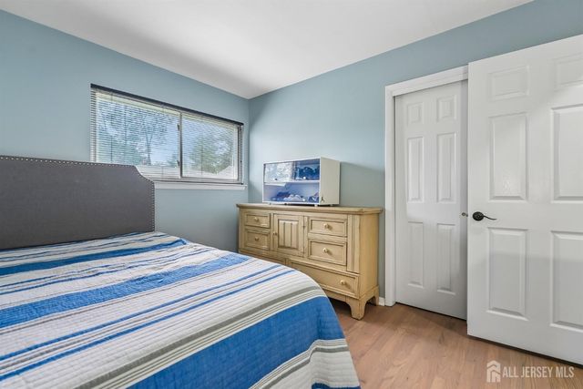 12 Woodland Road, Jamesburg, NJ 08831