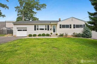 12 Woodland Road, Jamesburg, NJ 08831