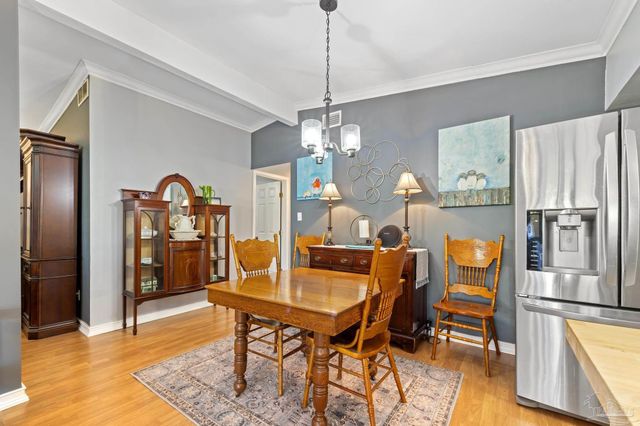 921 Lagoon Dr, Pensacola, FL 32505