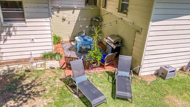 921 Lagoon Dr, Pensacola, FL 32505