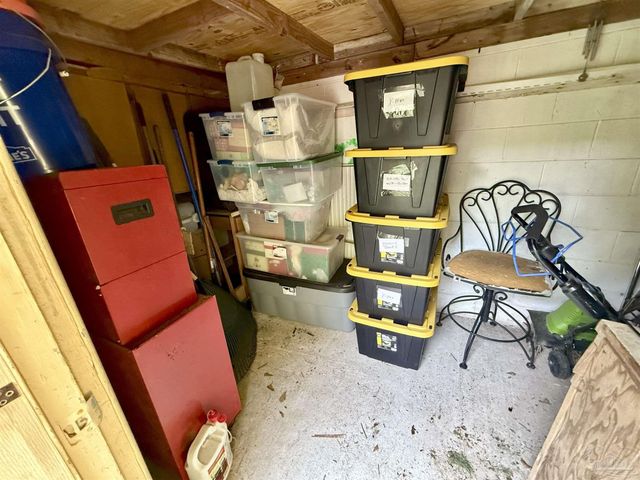 921 Lagoon Dr, Pensacola, FL 32505