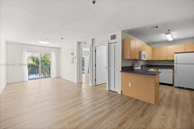 437 SW 7th Street 201, Miami, FL 33130