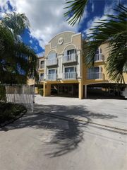 437 SW 7th Street 201, Miami, FL 33130