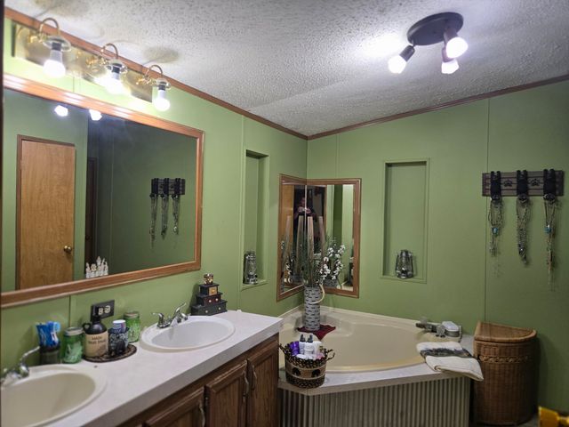 769 Kosmerick Road, Bronson, MI 49028