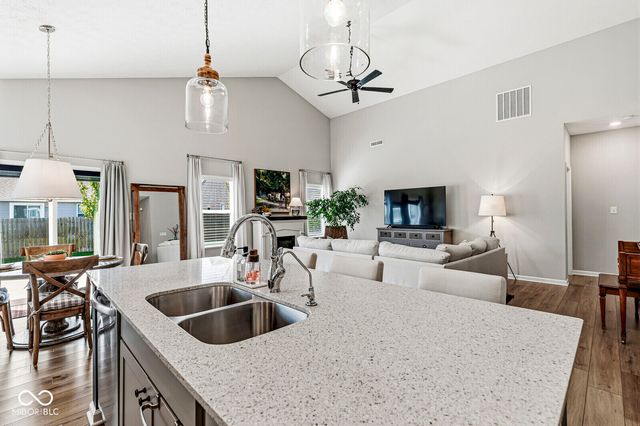 510 Buckthorn Lane, Sheridan, IN 46069