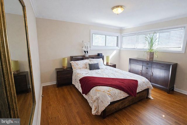 96 LAKEDALE DR, Lawrenceville, NJ 08648