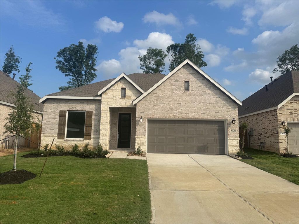 8330 Boundary Waters Drive, Porter Heights, TX 77365