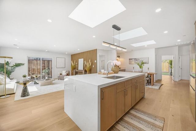 375 Stowell Avenue, Sunnyvale, CA 94085