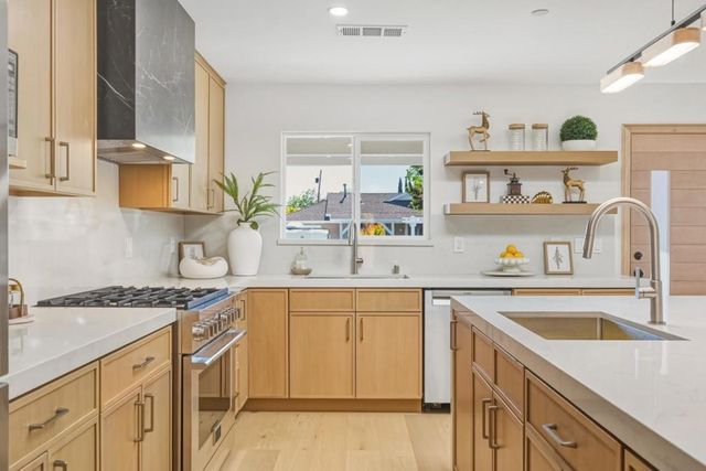 375 Stowell Avenue, Sunnyvale, CA 94085