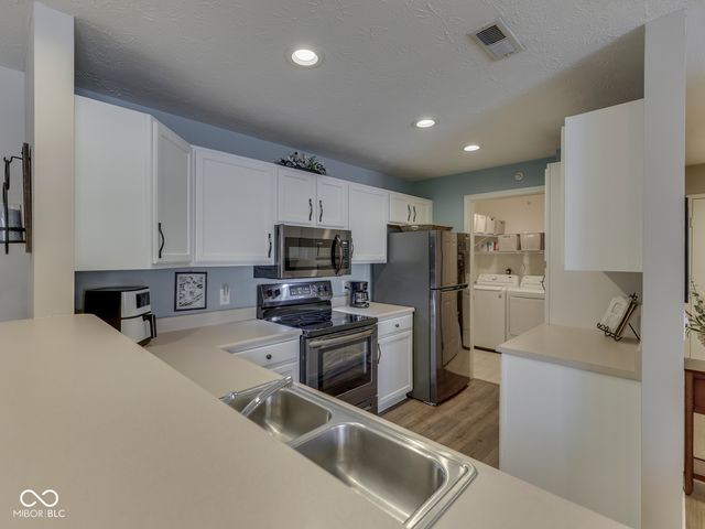 6519 Jade Stream Court 205, Indianapolis, IN 46237