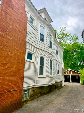 709 Clarendon Street 11, Syracuse, NY 13210