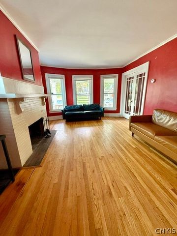 709 Clarendon Street 11, Syracuse, NY 13210