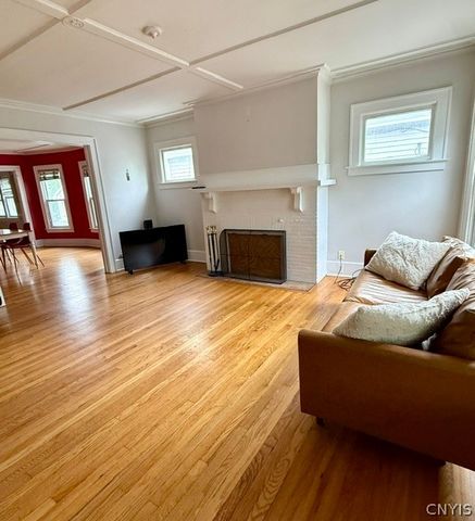 709 Clarendon Street 11, Syracuse, NY 13210