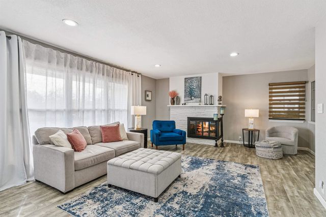 2624 Manor Street, Waterloo, IA 50702