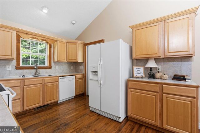 241 Graystone Pointe Drive, Macon, GA 31211