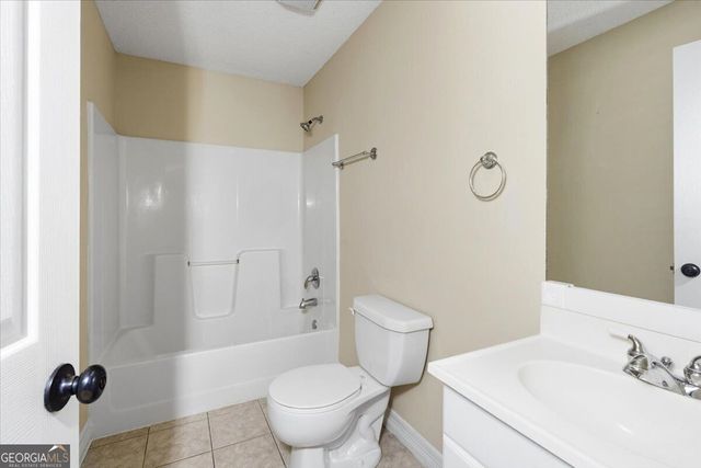 241 Graystone Pointe Drive, Macon, GA 31211
