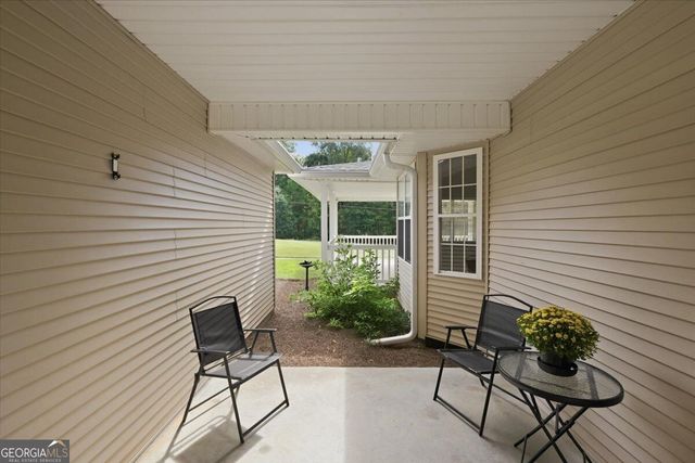 241 Graystone Pointe Drive, Macon, GA 31211