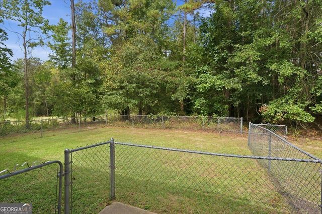 241 Graystone Pointe Drive, Macon, GA 31211