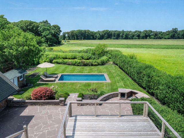 118 Peconic Bay Boulevard, Aquebogue, NY 11931
