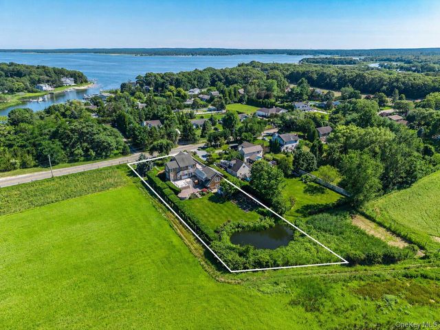 118 Peconic Bay Boulevard, Aquebogue, NY 11931