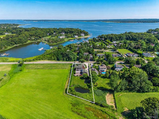 118 Peconic Bay Boulevard, Aquebogue, NY 11931