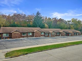 643 Meadow LANE, Burlington, WI 53105