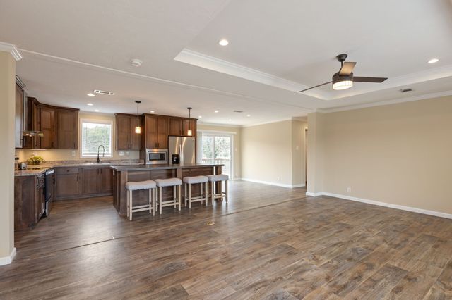 245 Henslee Rd, Shelbyville, TN 37160