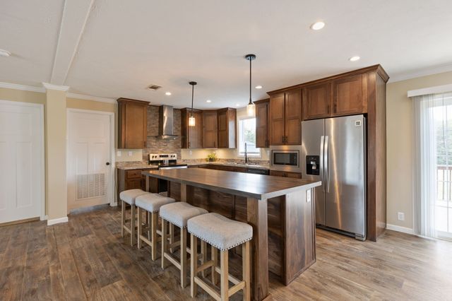 245 Henslee Rd, Shelbyville, TN 37160