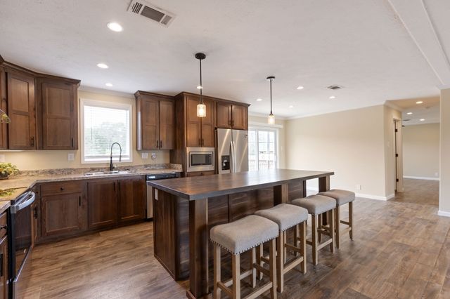 245 Henslee Rd, Shelbyville, TN 37160