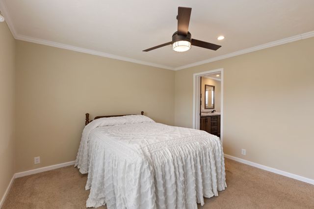 245 Henslee Rd, Shelbyville, TN 37160