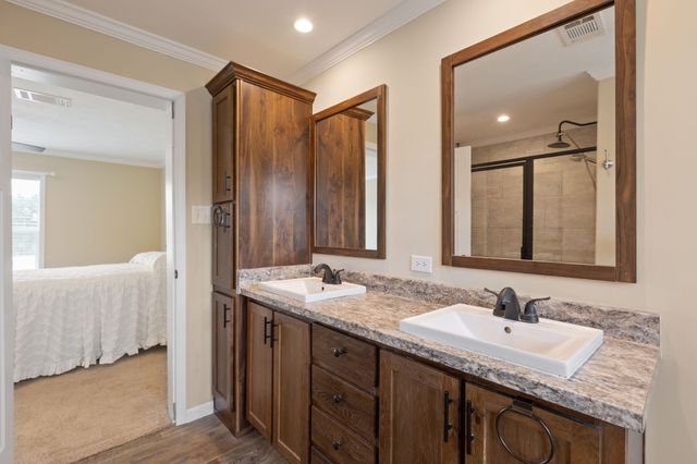 245 Henslee Rd, Shelbyville, TN 37160