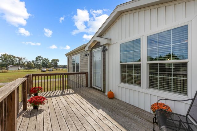 245 Henslee Rd, Shelbyville, TN 37160