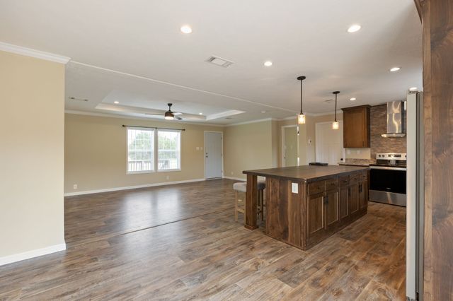 245 Henslee Rd, Shelbyville, TN 37160