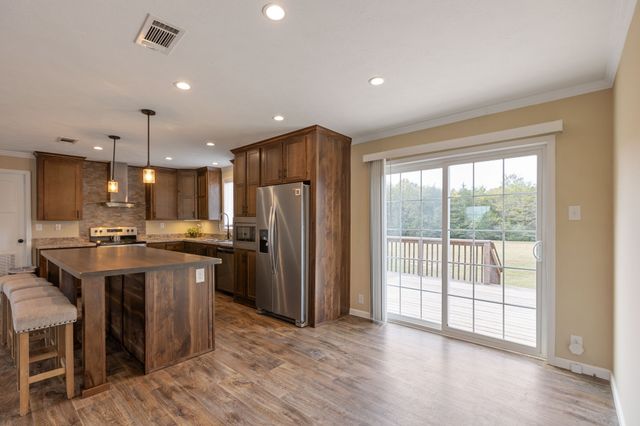 245 Henslee Rd, Shelbyville, TN 37160