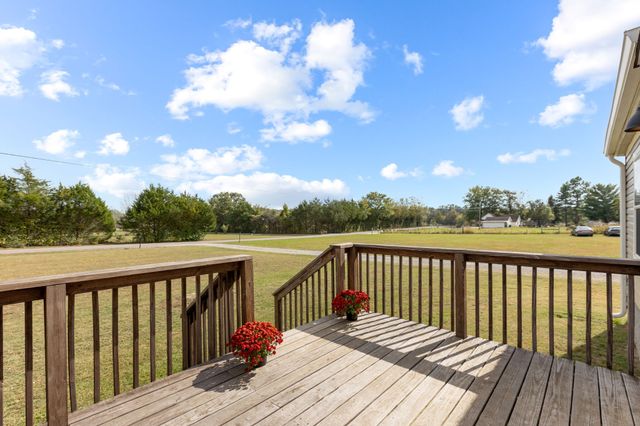 245 Henslee Rd, Shelbyville, TN 37160