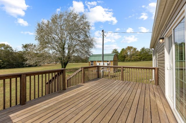 245 Henslee Rd, Shelbyville, TN 37160