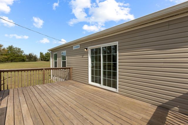 245 Henslee Rd, Shelbyville, TN 37160