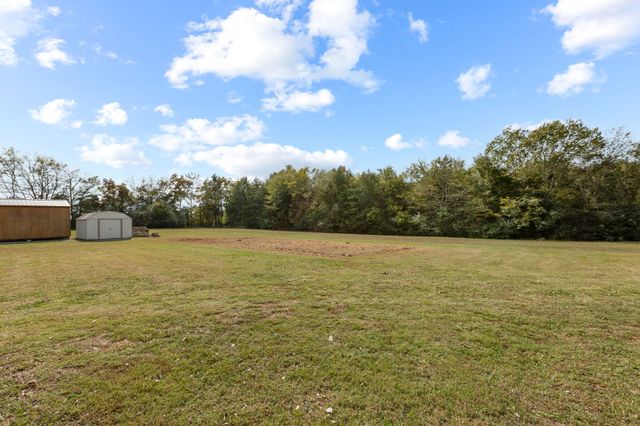 245 Henslee Rd, Shelbyville, TN 37160