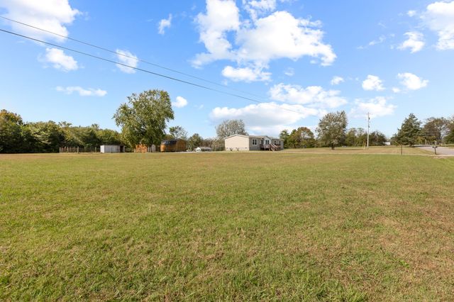 245 Henslee Rd, Shelbyville, TN 37160