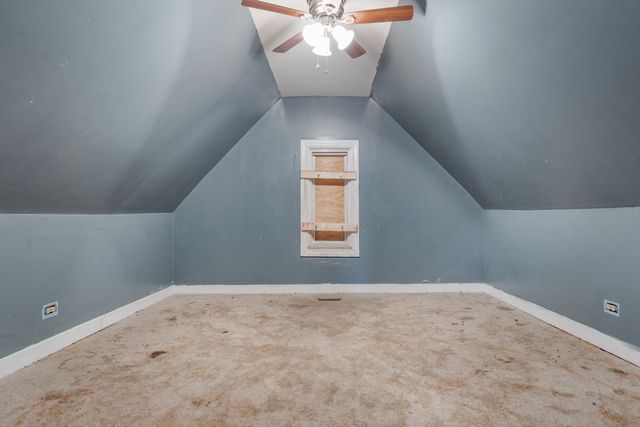 7356 S Champlain Avenue, Chicago, IL 60619