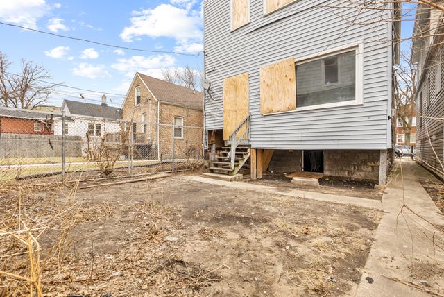 7356 S Champlain Avenue, Chicago, IL 60619