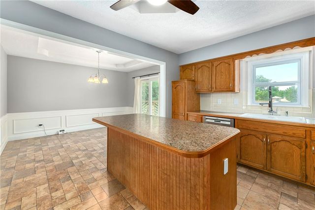 1732 SE Silkwood Court, Lee's Summit, MO 64063
