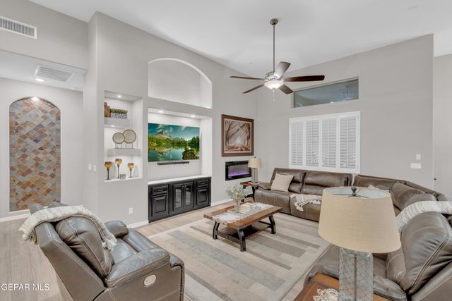 12289 Freshwater Drive, El Paso, TX 79928