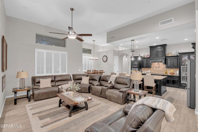 12289 Freshwater Drive, El Paso, TX 79928