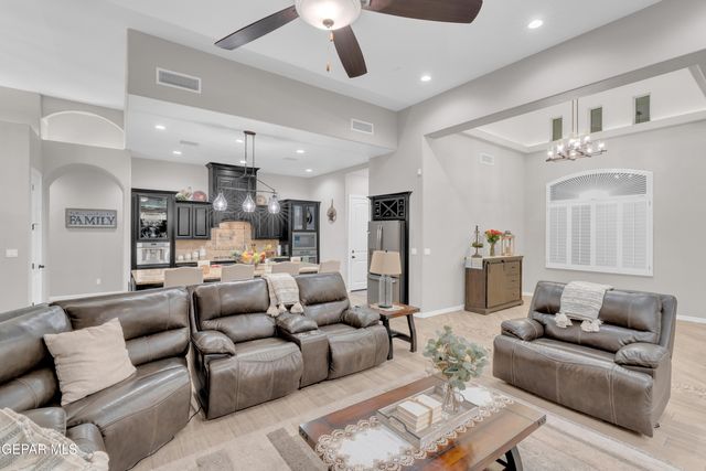 12289 Freshwater Drive, El Paso, TX 79928