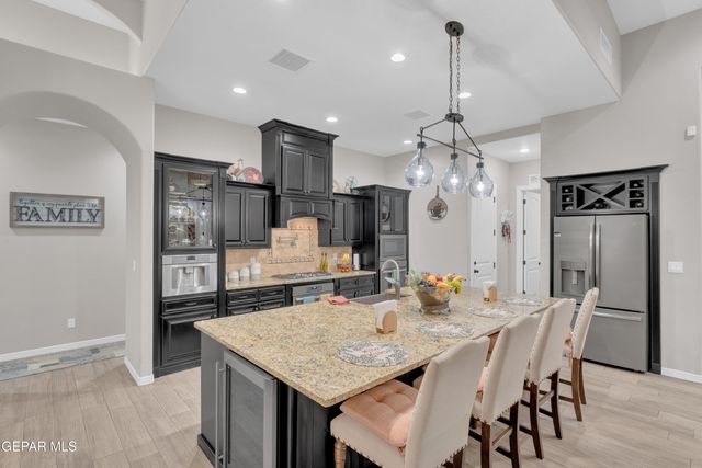 12289 Freshwater Drive, El Paso, TX 79928