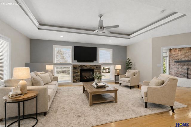 6528 Lone Tree Drive, Lincoln, NE 68512