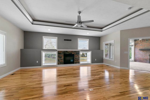 6528 Lone Tree Drive, Lincoln, NE 68512