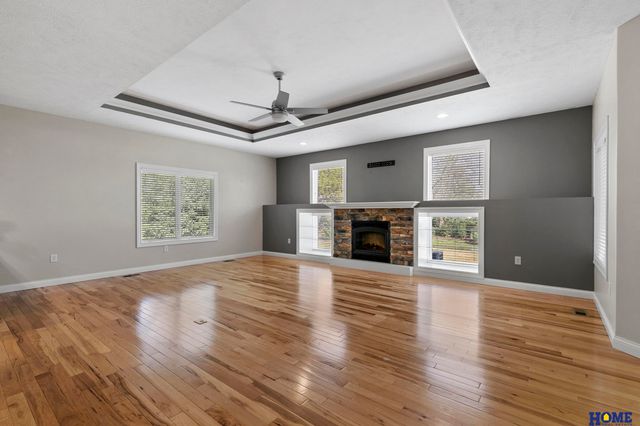 6528 Lone Tree Drive, Lincoln, NE 68512