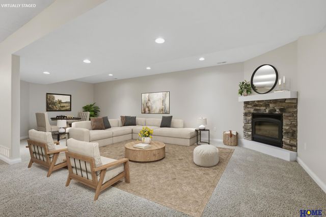 6528 Lone Tree Drive, Lincoln, NE 68512